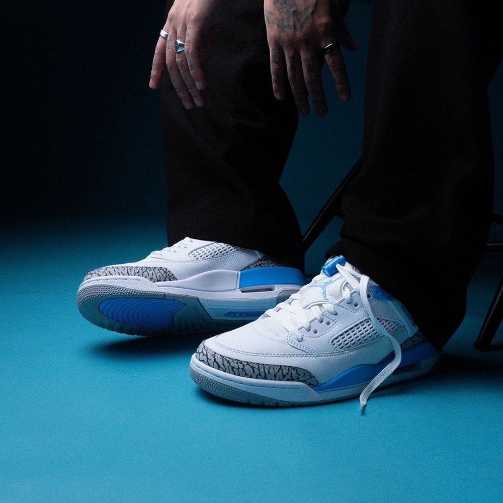 Air Jordan Spizike Low White University Blue