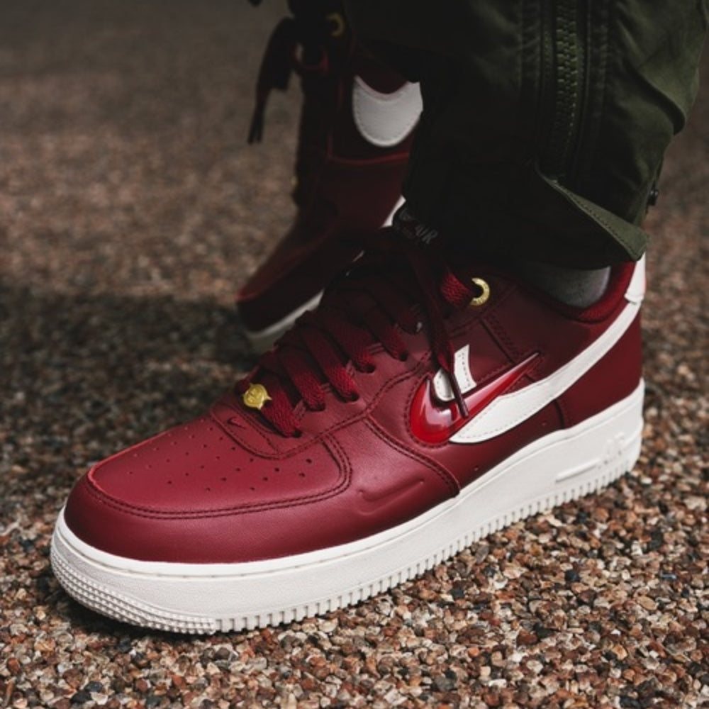 Air Force 1 Low 07 Premium History Of Logos Team Red White