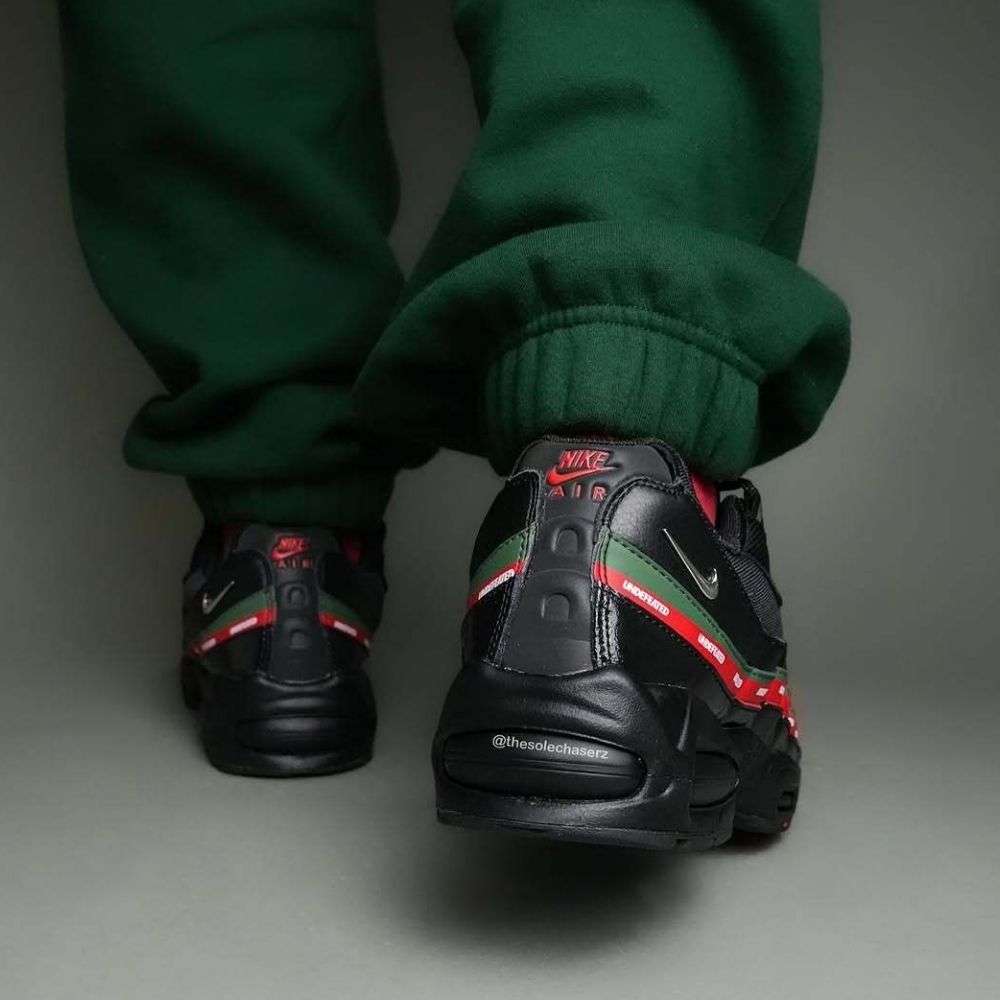 Nike Air Max 95 x Undefeated Black