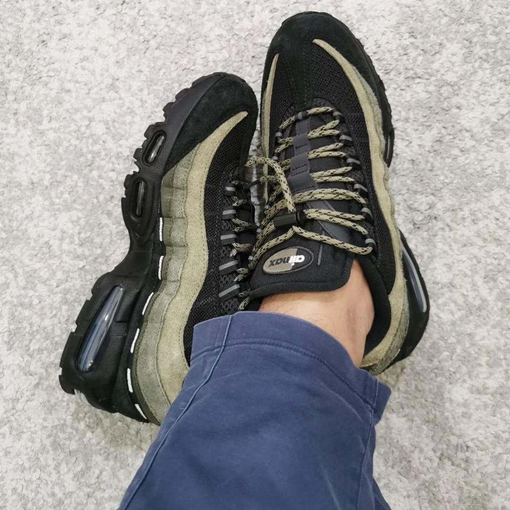 Nike Air Max 95 x Undefeated Medium Olive