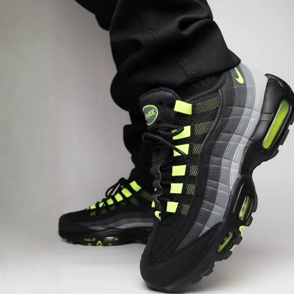 Nike Air Max 95 Black Neon