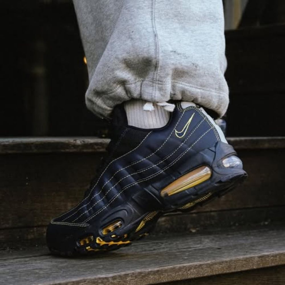 Nike Air Max 95 Michigan